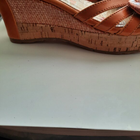 Brand New Sandals for Women - Picture 2 of 4